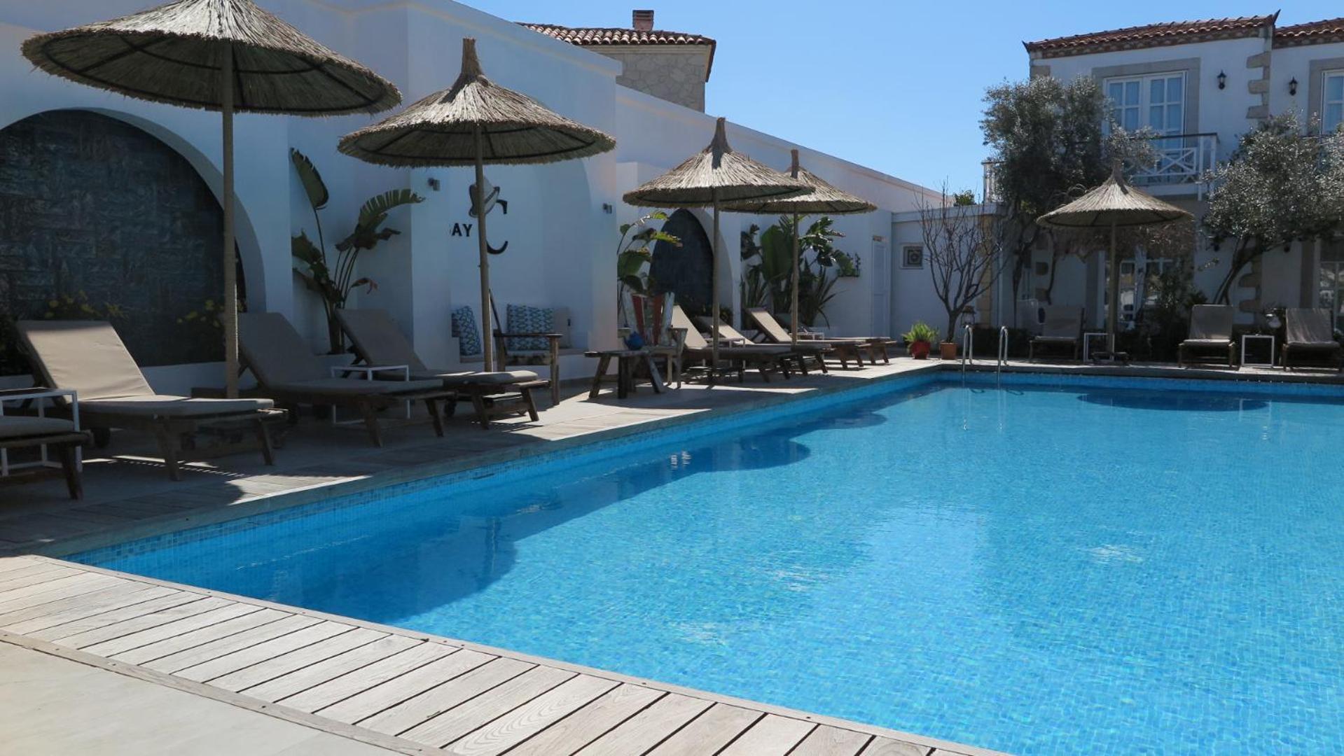 Bay C Hotel Alaçatı Ngoại thất bức ảnh