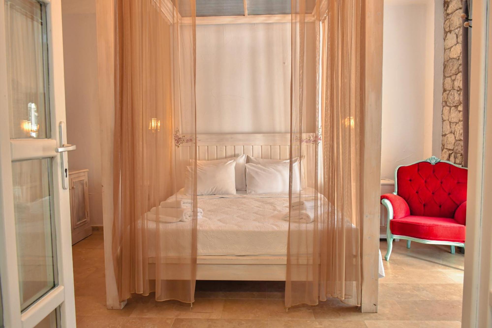 Bay C Hotel Alaçatı Ngoại thất bức ảnh