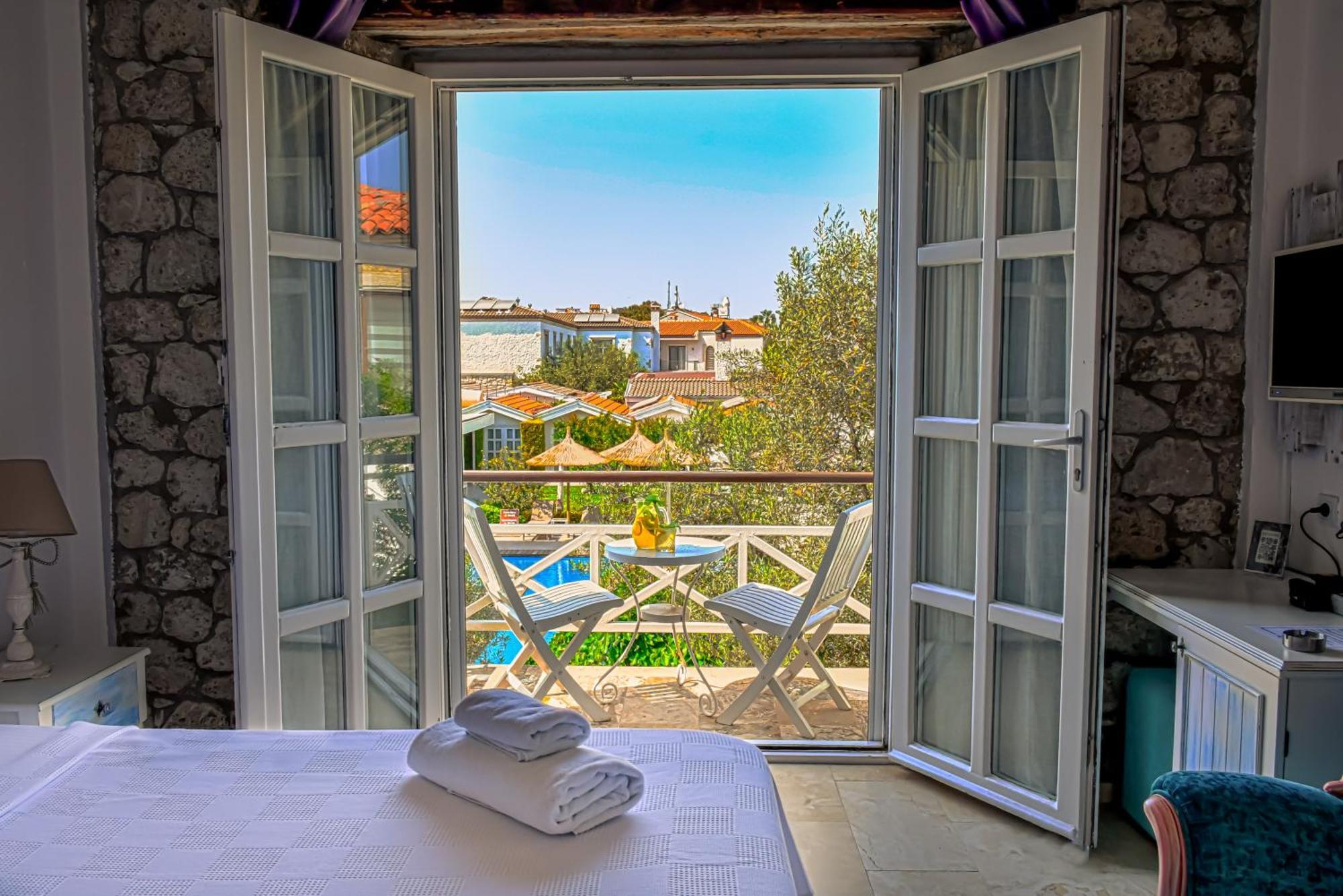 Bay C Hotel Alaçatı Ngoại thất bức ảnh